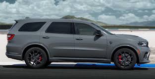 With three rows of seats and 710 horsepower on tap, the 2021 dodge durango srt hellcat is a rollercoaster ride the entire family can enjoy—or fear. Dodge Durango Srt Hellcat 2021 A Muscle Suv For Muscle Car People With Families Wheelz Me English