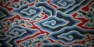 Sesuai dengan kata sidoasih berarti kasih sayang yang terus menerus, makna dari motif batik ini adalah kehidupan rumah tanggan yang diharapkan selalu penuh kasih sayang. Macam Macam Motif Batik Indonesia Batik Tulis Gambar Bunga Batik Gambar