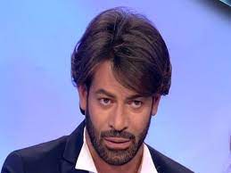 In tanti inizialmente conoscevano gianni sperti solo come 'il ballerino che era sposato con paola barale'. Gianni Sperti Nuovo Messaggio Contro Teresa Cilia La Lotta Social Prosegue