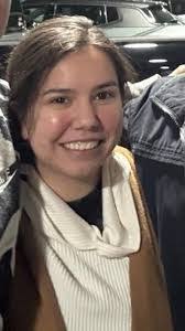 Gladys Fischer's Instagram, Twitter & Facebook