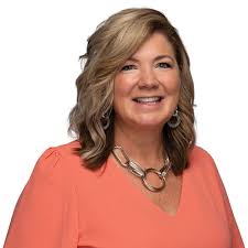 Robin Stucker's Instagram, Twitter & Facebook