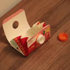 Atelier Recup Papier Carton Le Raid Rassemblement Associatif Pour Inventer Demain Recyclage Pour Les Enfants Porte Monnaie Activite Manuelle Recyclage