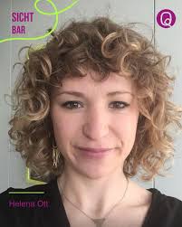 Journalist*innen erleben es oft, als Reporterin im Einsatz oder bei  Presseterminen: herablassende Kommentare und Infantilisierungen. Beim  #ProQuoteCamp in Erfurt berichtete auch @anna.hoenig, mdr-Reporterin davon,  dass sie selten als vollwertige ...