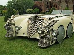 It is a captain's nemo nautilus car, from the league of extraordinary gentlemen from 2003. The League Of Extraordinary Gentlemen Superb Looking Captain Nemo S Nautilus Car Is For Sale League Of Extraordinary Gentlemen Extraordinary Gentlemen Tv Cars