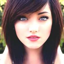 Sie zufrieden mit dem haarschnitt , der schnell zu setzen ist. Frisuren 2015 Schulterlang Rundes Gesicht Schone Frisuren Haarschnitt Haarschnitt Rundes Gesicht Schulterlange Haare Rundes Gesicht