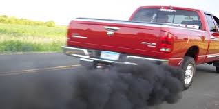 Mengganti oli sesuai dengan spek sae. Mengapa Mesin Diesel Mengeluarkan Asap Hitam