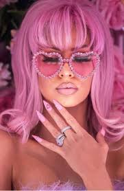 Hannah Confer (thesharklung)