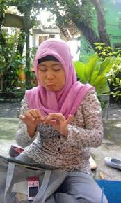 Cahya silmi janda tkw siap nikah 2018 no hp janda siap nikah keberadaan nikah siri dikatakan sah secara norma agama tetapi tidak sah menurut norma hukum. 76 Group Janda Kembang Ideas In 2021 Kembang Cari Nikah
