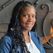 Megan Lowery-Pearley💙 (@meg_5pearls)