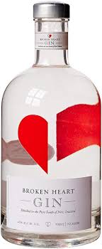 49 Of The Most Beautiful Gin Bottles In The World I Love Gin Gin Bottles Gin Gin Gifts