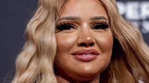 Supersize 11 songs more by shirin david. Nach Supersize Release Shirin David Macht Nachste Platte Promiflash De