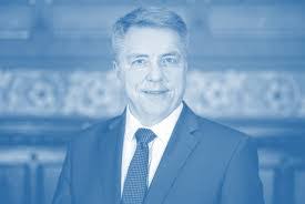 Sara Beckmann's Instagram, Twitter & Facebook