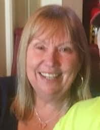 Dee Purdy's Instagram, Twitter & Facebook