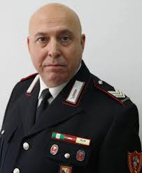 Il Brigadiere Capo Carlo Legrottaglie, uomo dell'Arma dei Carabinieri, è  stato ucciso questa mattina mentre inseguiva dei rapinatori in fuga lungo  la strada che collega Francavilla Fontana a Grottaglie. Un inseguimento  terminato