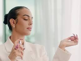 Pasangan Ronaldo, Georgina Rodriguez Ciptakan Parfum Baru Dengan...