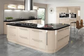 Cream Gloss Kitchen Kitchen Decor Modern Kitchen Remodel Kitchen Fittings