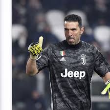 Juventus ha superado a otros equipos jugando como local, ganando 9 partidos de sus últimos 10 disputados. Coppa Italia Game Time Thread Juventus Vs Ac Milan Black White Read All Over