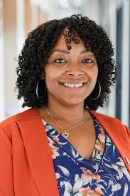 Tracie Bledsoe's Instagram, Twitter & Facebook