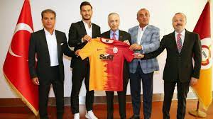 Zaten geçtiğimiz sezon da fatih (terim) hocamızın ekibindeydi. Galatasaray Ogulcan Caglayan I Kadrosuna Katti