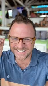 I stopped creating art for more than 25 years. Just started painting again  5 years ago…I’m back…