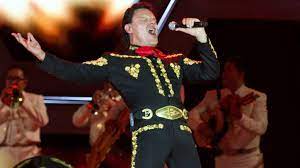 Pedro Fernández seguirá cantando música ranchera
