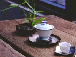 Since bamboo tea has a mildly sweet flavor with no fragrance or strong aroma, most people prefer to blend it with other beverage drinks. Bamboo Leaf Tea And The Best Varieties For Brewing Bambu Batu
