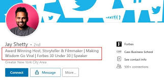 The Art of Writing a LinkedIn Headline That Stands Out
