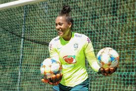 O período com a amarelinha faz parte da data fifa, que vai até 16 de junho. Goleira Barbara Vai Disputar A Copa Do Mundo Pela Quarta Vez E Iguala Marca Historia