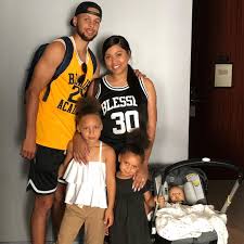 He grew up in charlotte, north carolina, where his father spent most of his nba career with the charlotte hornets. Steph Curry Bio Age Height Wife Children Siblings Nba Stats Legit Ng