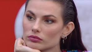 Siamo estremamente dispiaciuti di essere è morto il fratello di dayane mello. Gf Vip Dayane Mello Collapses I Can T Take It Anymore