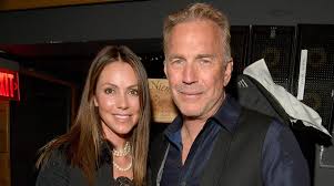 Kevin Costner's wife Christine files for divorce after 18 years of marriage  | Fox News