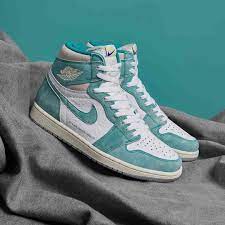 スニーカーダンク on instagram 抽選開始 nike air jordan 1 から新たなogカラーtubro greenが登場 endの抽選開始 国内価格 jordan 1 retro high turbo green air jordans fashion shoes sneakers