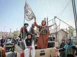 Los talibanes fueron una de las facciones que lucharon en la guerra civil de afganistán en la década de 1990, después de la retirada de la unión soviética. Be10 Ba8hgqorm