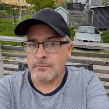 Driving Porsche 996 in Snowy Conditions