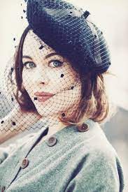 Pin By Ragamuffin On Interesting Hat Styles Ulyana Sergeenko Fashion Berets Diy