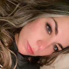 Dejan una cuenta en la mesa y al rato cuando vuelve el camarero para  cobrarla, resulta que hacen un simpa y dejan detrás del ticket este  mensaje, un poco de empatía, respeto