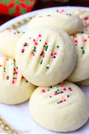 Sift cornstarch, flour, icing sugar together. Whipped Shortbread Cookies Christmas Cookies Greedy Eats