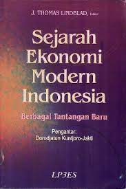 Syair dibagi menjadi beberapa jenis, yaitu syair agama, syair kiasan, syair panji, syair romantis, dan syair sejarah. Jenis Jenis Sejarah Definisi Dan Klasifikasi Wilayah Waktu Dan Tema Lengkap Beserta Contohnya Belajar Sejarah