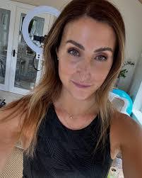 Laura Burkett's Instagram, Twitter & Facebook