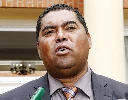 Should mwembezi mwatiza stop disseminating information?