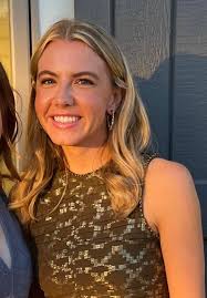 Hi everyone! I have a room to rent in the Creve Coeur