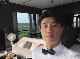 Việt Nam có 1 tổng tài vừa đẹp vừa giàu ngang ngửa Trần Vỹ Đình: Ở biệt thự  7000m2, trẻ mãi không già suốt 15 năm