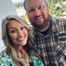 𝙄'𝙫𝙚 𝙜𝙤𝙩 𝙖 𝙡𝙤𝙫𝙚𝙡𝙮 𝙗𝙪𝙣𝙘𝙝 𝙤𝙛... 𝓜𝓲𝓵𝓴𝓼𝓱𝓪𝓴𝓮𝓼🧋  𝙏𝙝𝙚𝙧𝙚 𝙩𝙝𝙚𝙮 𝙖𝙧𝙚 𝙨𝙩𝙖𝙣𝙙𝙞𝙣𝙜 𝙞𝙣 𝙖 𝙧𝙤𝙬...” But did you  sing it? 🎙😜