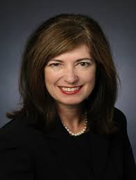 ACP Women in Leadership: Work-Life Balance Jacqueline W. Fincher, MD, MACP  President-elect 2019-2020 Board of Regents