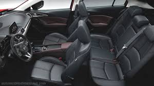 In diesem video wechsle ich den innenraum luftfilter an einem mazda 3 aus dem jahr 2006.der filter ist sehr gut versteckt in der linken ecke im beifahrer fus. Mazda 3 Abmessungen Und Kofferraumvolumen Hybrid Und Thermisch
