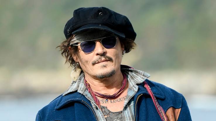 Big screen return for Johnny Depp, set to play King Louis XV in a French film