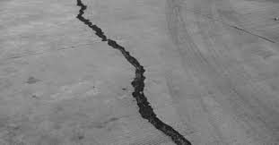 Dikutip dari tweet resmi bmkg, gempa pertama terjadi pukul 22.08 wib dengan magnitude 7.1 di. Sfy6kavihkoslm