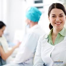 Si astfel ajungem la calitatile pozitive pe care un asistent medical trebuie sa le aiba. ResponsabilitÄƒÈ›ile FuncÈ›ionale Ale Unei Asistente Medicale Intr O PoliclinicÄƒ È™i Departament Profesie De Asistent Medical Sau Cea Mai FemininÄƒ Intruchipare A Umanismului