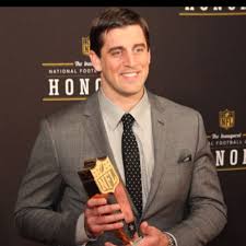 Green bay packers qb aaron rodgers and kansas city chiefs qb patrick mahomes (photo by peter aiken/getty just a few weeks ago, patrick mahomes seemed like the surefire choice for nfl mvp. Honored Aaron Rodgers Sports Story Mvp Trophy