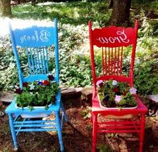 48 Perfekte Diy Pflanzgefasse Ideen Die Sie Kopieren Konnen Diy Und Deko Garten Deko Gartensessel Pflanzen